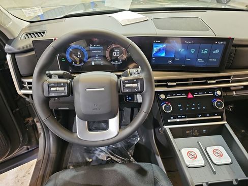 New 2026 Hyundai Santa Fe SE image 17