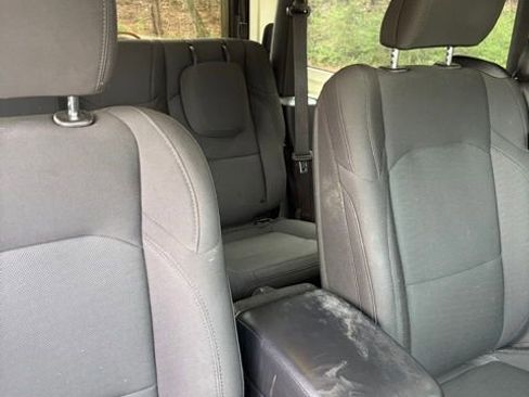 Used 2020 Jeep Wrangler Sport image 22