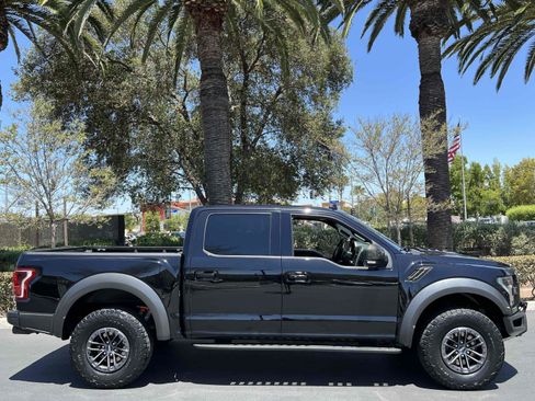 Used 2019 Ford F150 Raptor w/ Equipment Group 802A Luxury AWD/4WD image 15
