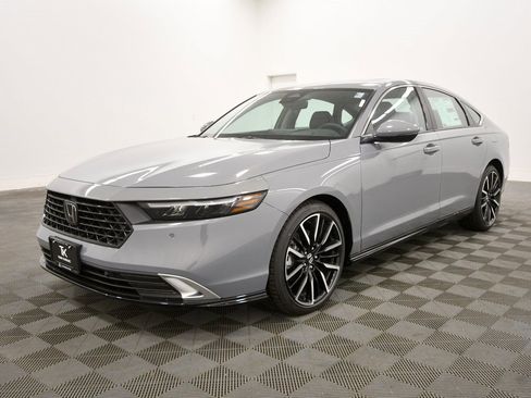 New 2025 Honda Accord Touring image 2