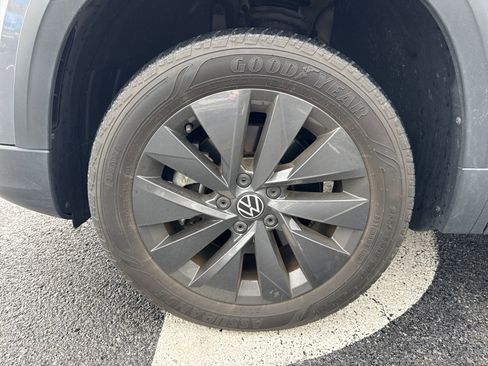 Certified 2023 Volkswagen Taos S FWD image 18