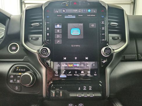 New 2026 RAM 1500 4x4 Crew Cab image 24