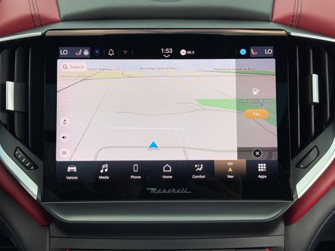 Used 2021 Maserati Ghibli Trofeo image 28