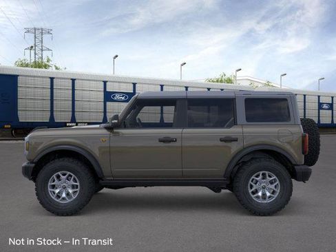 Used 2025 Ford Bronco Badlands AWD/4WD image 34