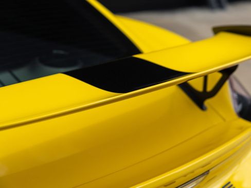 Certified 2016 Porsche Cayman GT4 RWD image 17