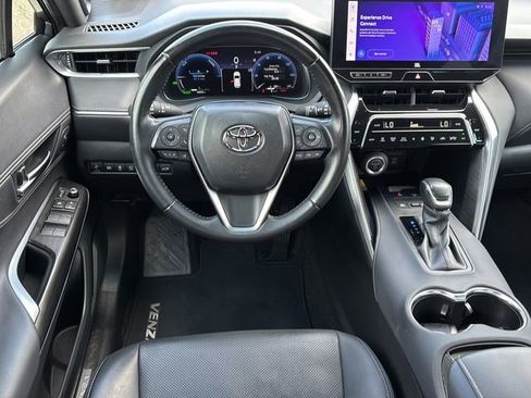 Used 2024 Toyota Venza Limited AWD/4WD image 15