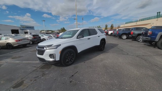Certified 2023 Chevrolet Traverse LS FWD image 3