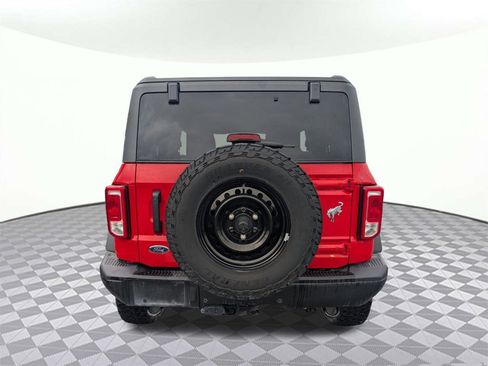 Used 2021 Ford Bronco Black Diamond image 4