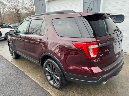 Used 2018 Ford Explorer XLT w/ Equipment Group 202A image 6