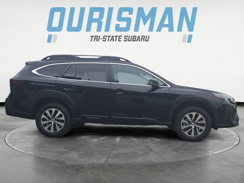Certified 2025 Subaru Outback Premium image 7