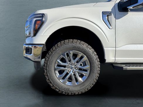 Used 2025 Ford F150 Lariat w/ Equipment Group 501A Mid image 9