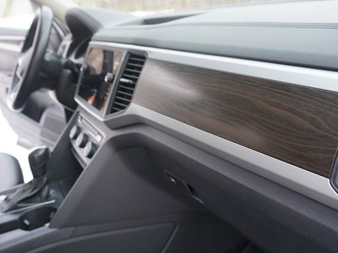 Used 2021 Volkswagen Atlas SE image 25