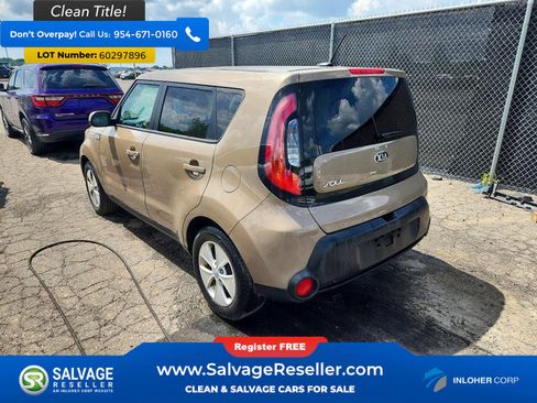 Used 2015 Kia Soul FWD image 3