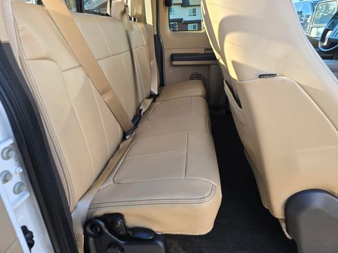 Used 2014 Ford F350 Lariat image 32