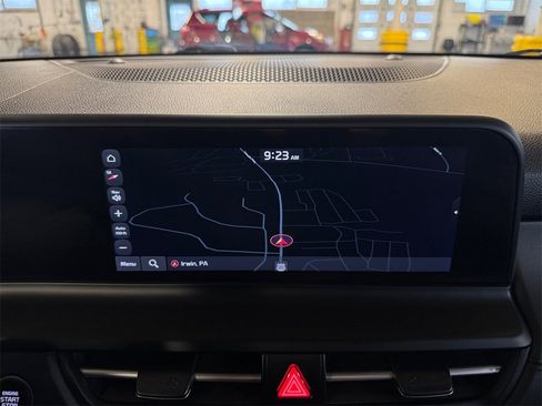 Used 2024 Kia Seltos EX image 19