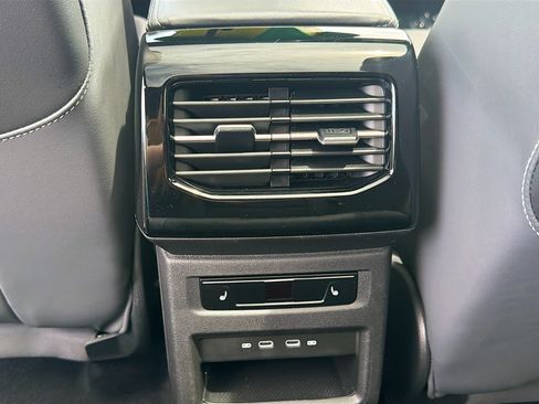 Used 2023 Volkswagen ID.4 Pro S Plus AWD/4WD image 29