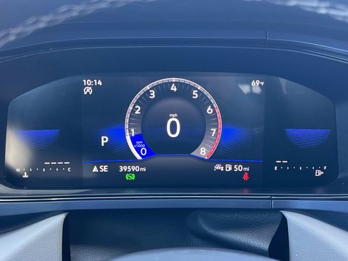 Certified 2023 Volkswagen Taos SE w/ Black Wheel Package FWD image 11