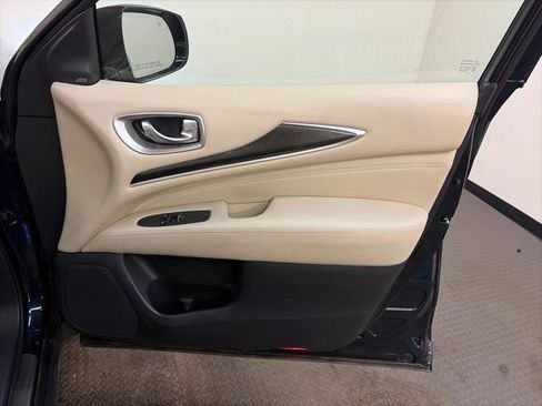 Used 2017 INFINITI QX60 AWD w/ Premium Plus Package image 35