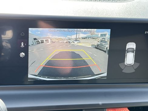 Certified 2025 Kia Seltos SX w/ SX Sunroof Package image 33