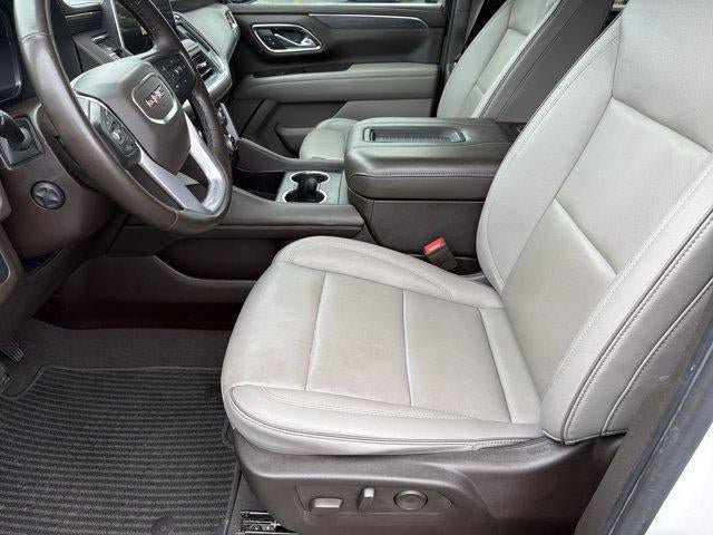 Used 2023 GMC Yukon SLT w/ SLT Luxury Package RWD image 9