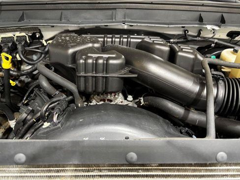 Used 2016 Ford F350 XL w/ Power Equipment Group AWD/4WD image 24