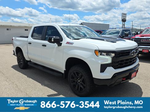 New 2026 Chevrolet Silverado 1500 LT Trail Boss w/ Safety Package AWD/4WD image 2