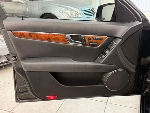 Used 2011 Mercedes-Benz C 350 Sport image 30