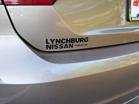 Used 2015 Volkswagen Passat TDI SE FWD image 10