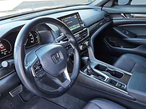 Used 2020 Honda Accord Sport image 8