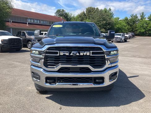 Certified 2026 RAM 2500 Big Horn AWD/4WD image 2