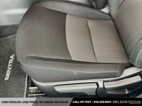Used 2025 Nissan Sentra SV FWD image 18