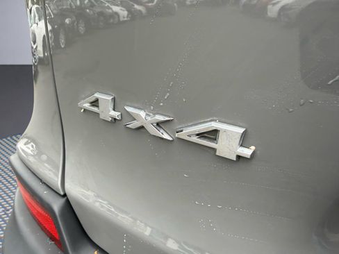 Used 2019 Jeep Cherokee Latitude Plus w/ Cold Weather Group image 13