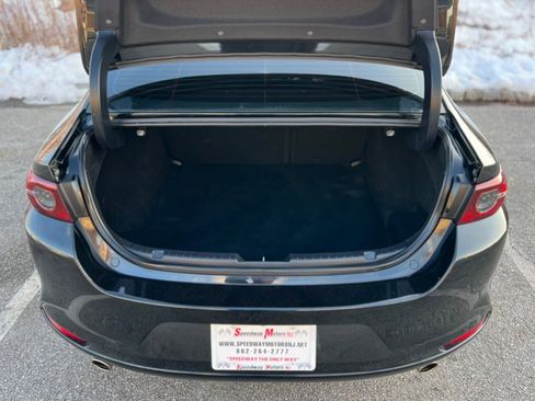 Used 2020 MAZDA MAZDA3 AWD Sedan w/ Preferred Package image 33