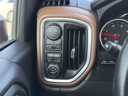 Used 2021 Chevrolet Silverado 2500 High Country w/ Z71 Off-Road Package image 11