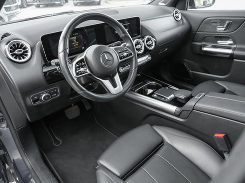 Used 2021 Mercedes-Benz GLA 250 4MATIC image 16