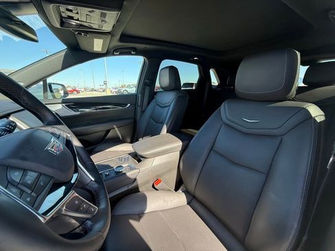 Certified 2025 Cadillac XT5 Premium Luxury image 18