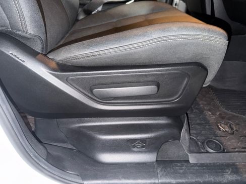 Used 2019 RAM 1500 Tradesman RWD image 31