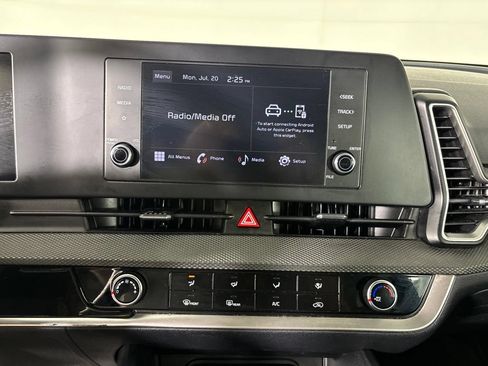Used 2023 Kia Sportage LX FWD image 13