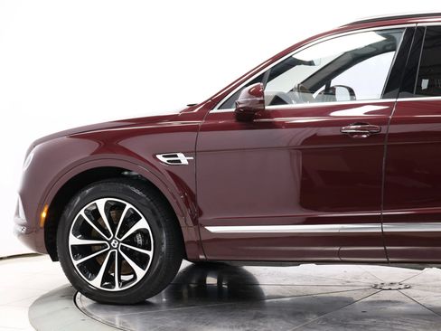 Used 2018 Bentley Bentayga AWD/4WD image 6