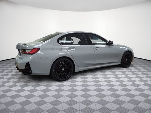 Used 2026 BMW 330i xDrive Sedan w/ M Sport Package AWD/4WD image 9