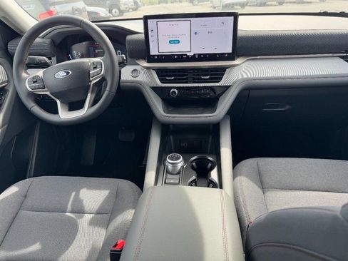 New 2026 Ford Explorer Active image 7