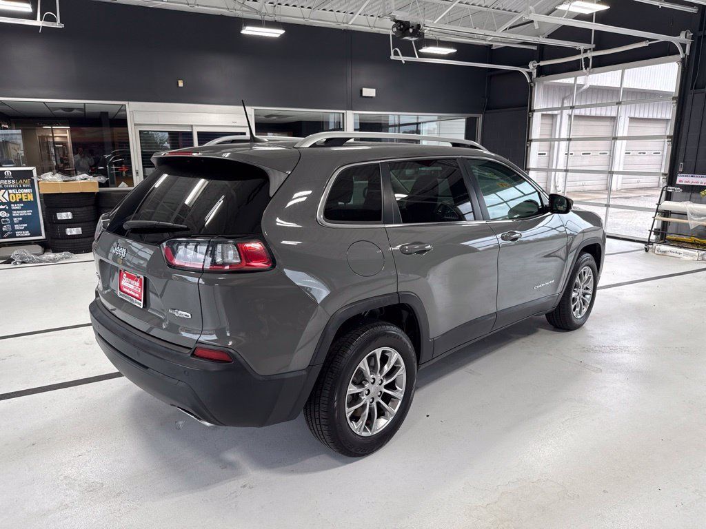 Used 2020 Jeep Cherokee Latitude Plus w/ Cold Weather Group AWD/4WD image 9