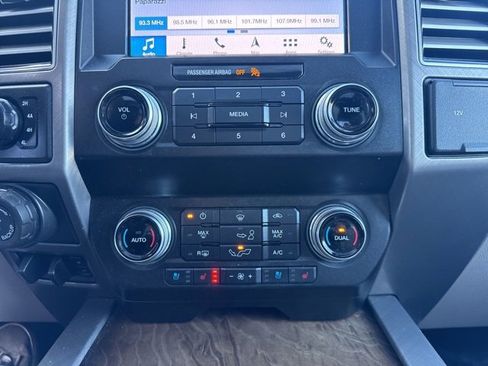 Used 2019 Ford F150 Limited w/ Trailer Tow Package image 19