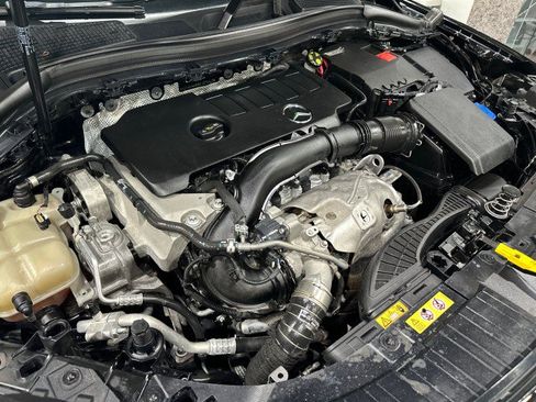 Used 2021 Mercedes-Benz GLA 250 4MATIC image 9