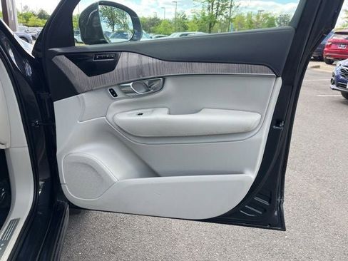 Used 2021 Volvo XC90 T6 Inscription w/ Protection Package Premier AWD/4WD image 26