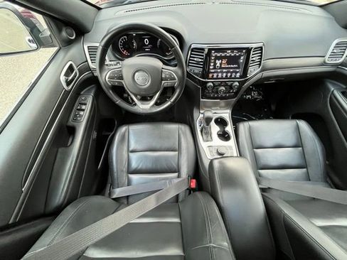 Used 2022 Jeep Grand Cherokee Limited image 25