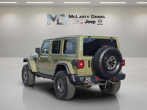 Used 2025 Jeep Wrangler Unlimited Rubicon 392 AWD/4WD image 4