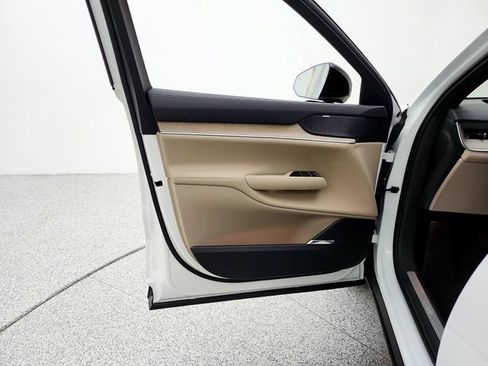 New 2026 Volvo EX90 Plus AWD/4WD image 24