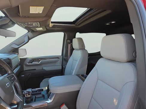 Used 2024 Chevrolet Silverado 1500 LT Trail Boss w/ LT Trail Boss Premium Package image 13