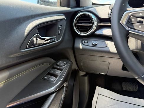 New 2026 Chevrolet Trax ACTIV w/ Driver Confidence Package FWD image 22